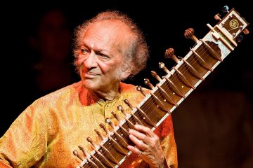 Ravi Shankar được tưởng nhớ tại Mỹ